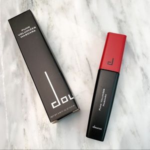 NEW DOUCCE PUNK VOLUMIZER MASCARA